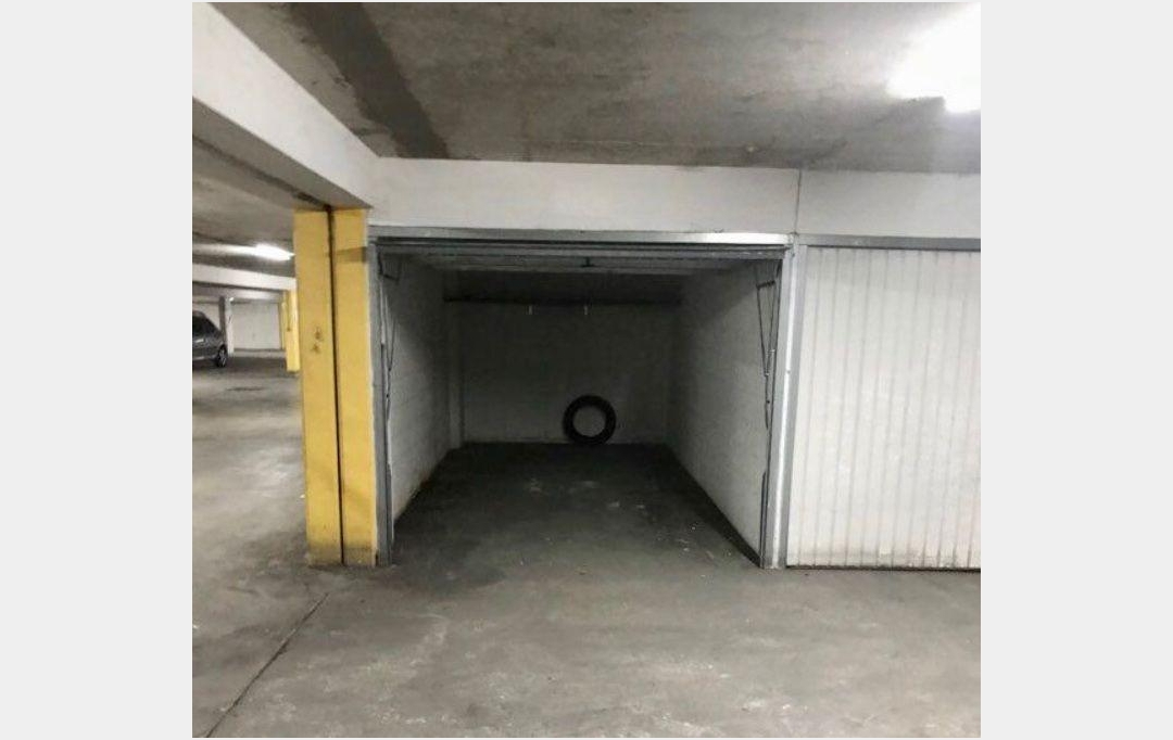 Annonces CHAPONOST : Garage / Parking | VILLEURBANNE (69100) | 13 m2 | 21 000 € 