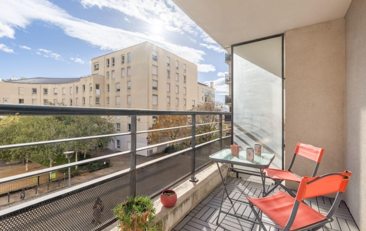  Annonces CHAPONOST Appartement | LYON (69008) | 70 m2 | 280 000 € 